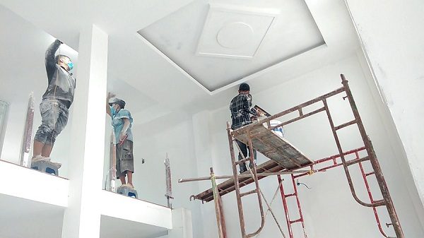 thợ sơn nhà